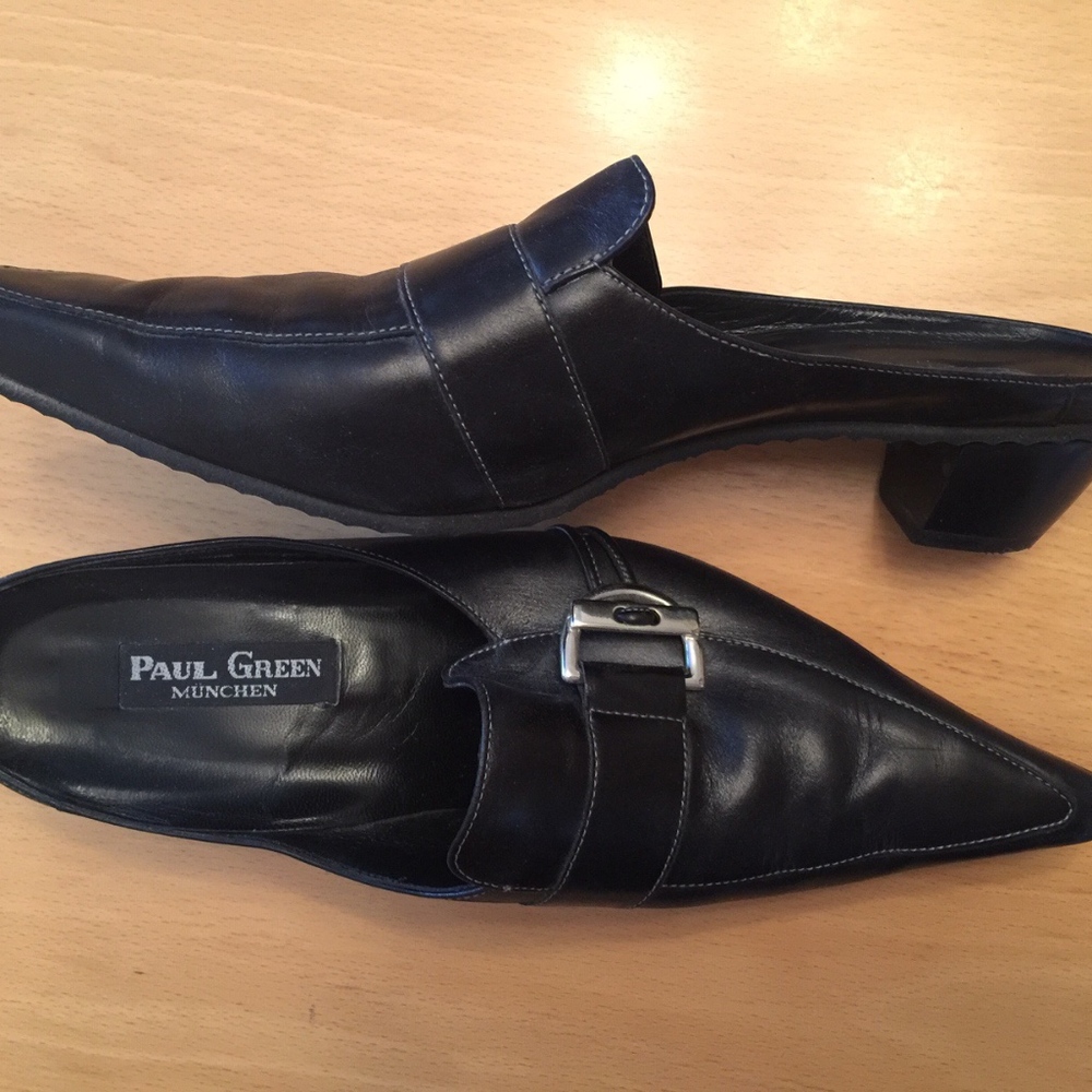 Paul Green Black Leather Pointy Mules
